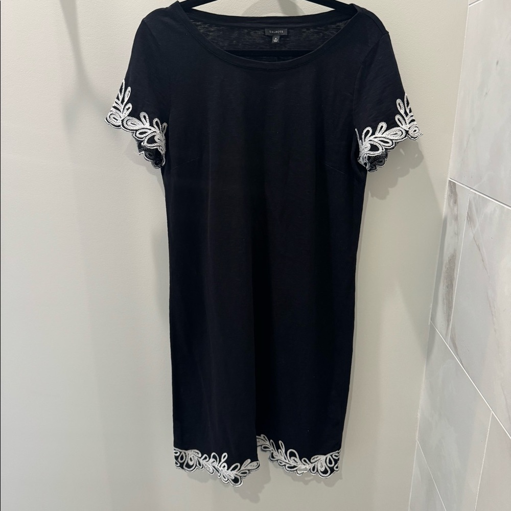 NWT black shift dress with white embroidery